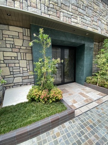 エントランス　スプランディッド安土町　エントランス