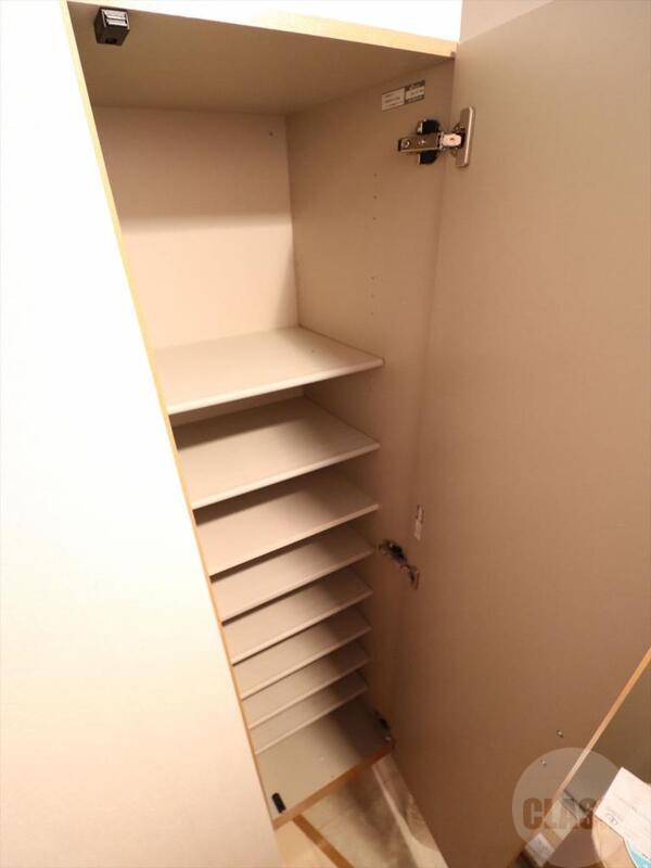 玄関　シューズボックス