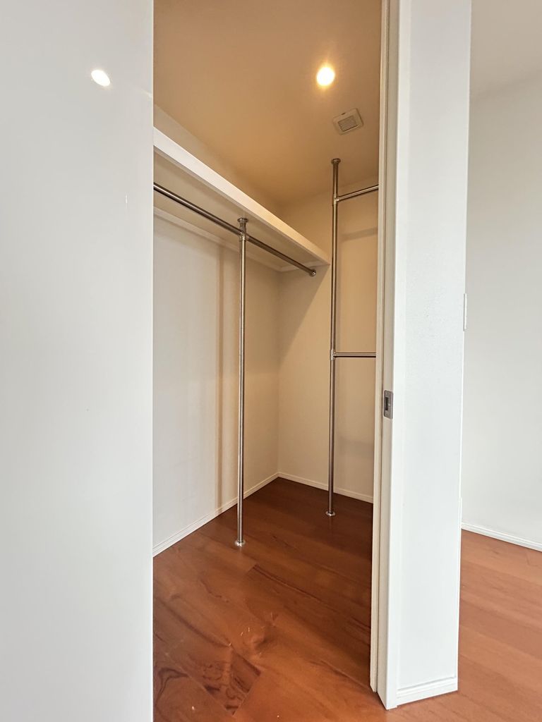 収納　約1.3帖ウォークインクローゼット