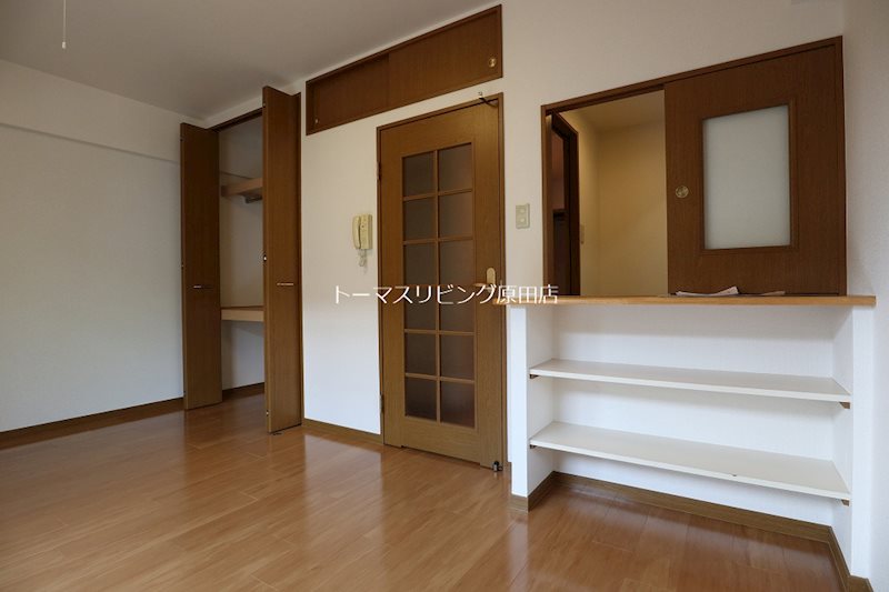 居室・リビング　201号室写真