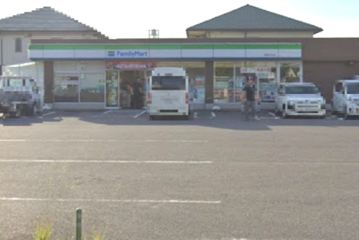 コンビニ　ファミリーマート 岡崎北天白店（コンビニ）まで711m