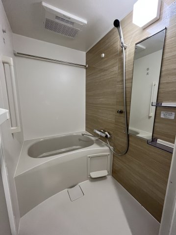 バス・シャワールーム　きれいなお風呂です