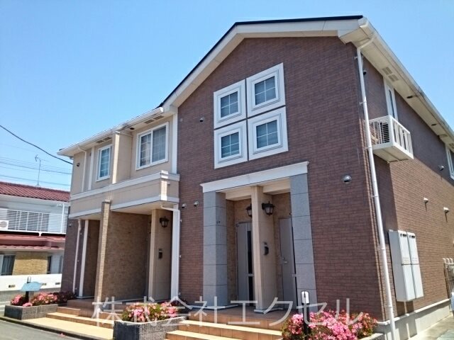 建物外観　八高線　小宮駅から徒歩圏内。オシャレな外観の物件です。