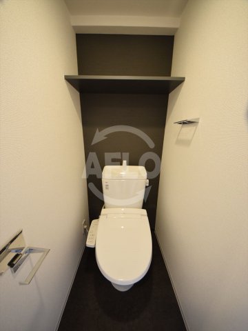 トイレ　アドバンス大阪バレンシア　温水洗浄便座