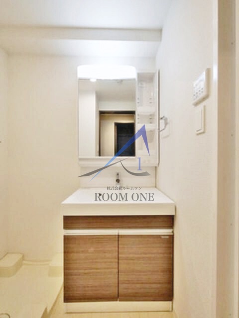 洗面設備　洗面台です。