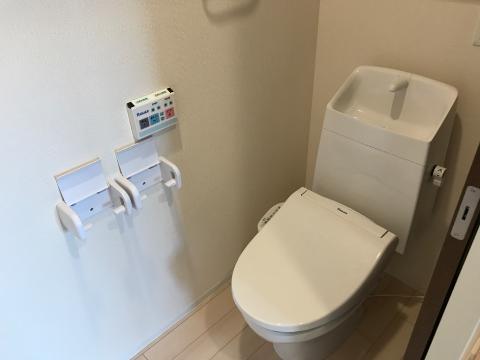 トイレ　シャワー付トイレ