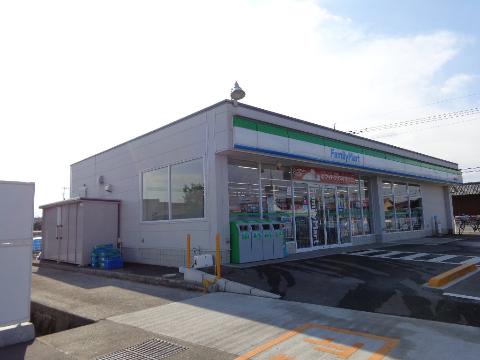 その他　ファミリーマート善通寺原田店（その他）まで742m