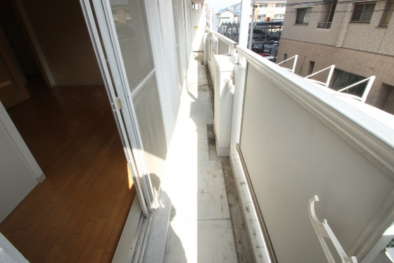 バルコニー　※別部屋の写真です