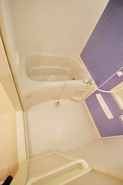 バス・シャワールーム　★鏡付お風呂★