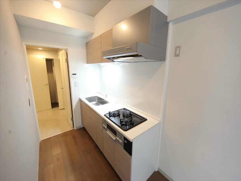 キッチン　システムキッチン（ガス3口コンログリル付）