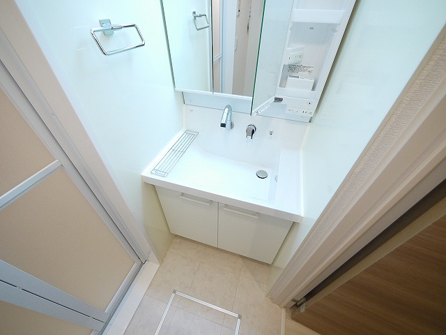 洗面設備　脱衣スペースもあります