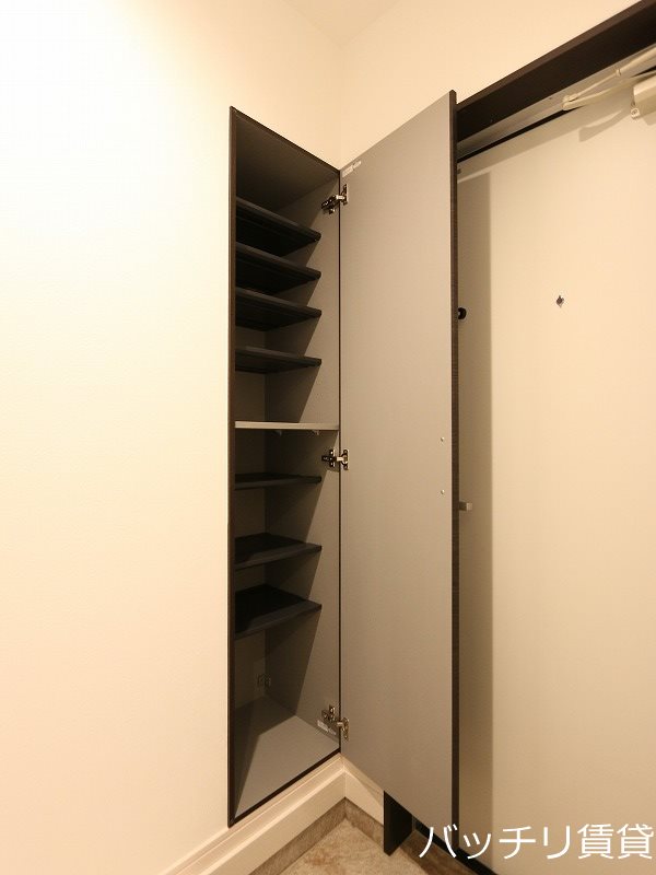 その他共有部分　※実際はホワイトベースのお部屋です。同型タイプの為、現状を優