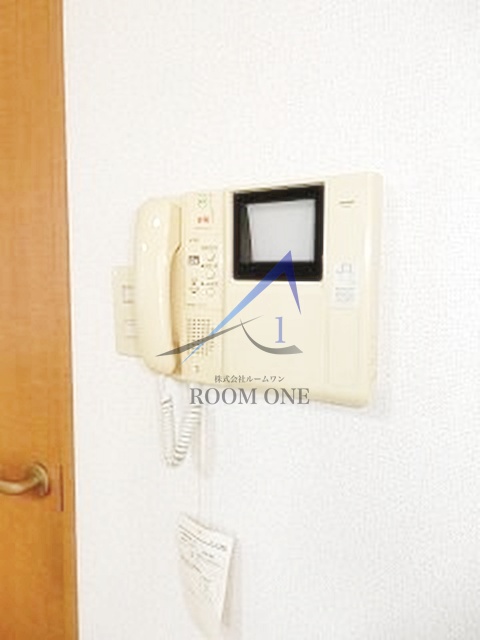 セキュリティ　モニター付きインターホンです。
