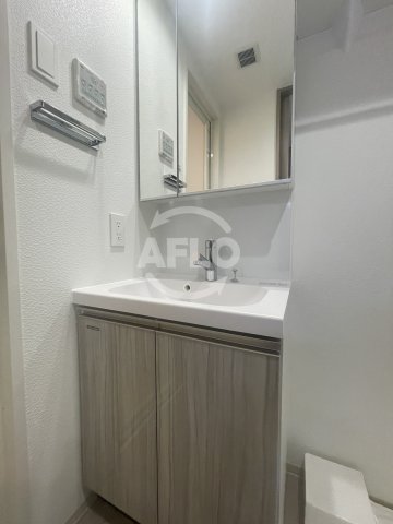 洗面設備　レオンヴァリエ長堀通　独立洗面台