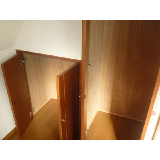 居室・リビング　収納