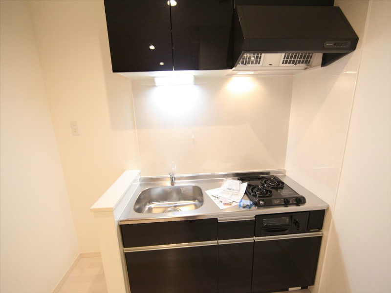 キッチン　システムキッチン（ガス2口グリル）冷蔵庫レンジ等用意できます