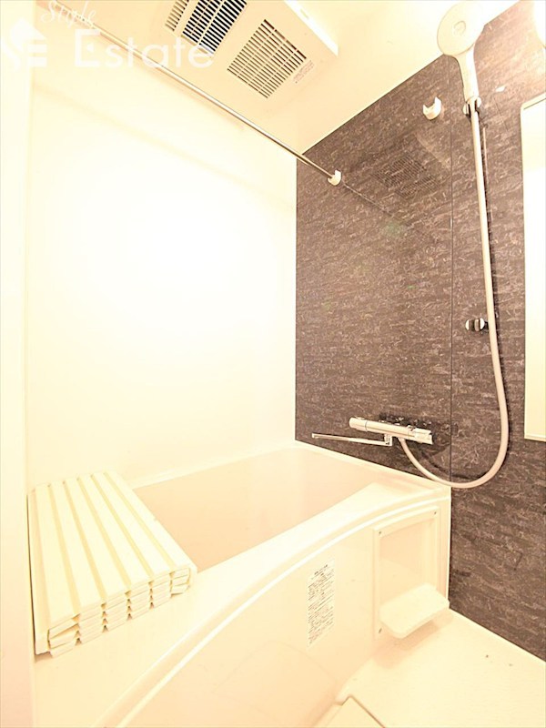 バス・シャワールーム　バスルーム