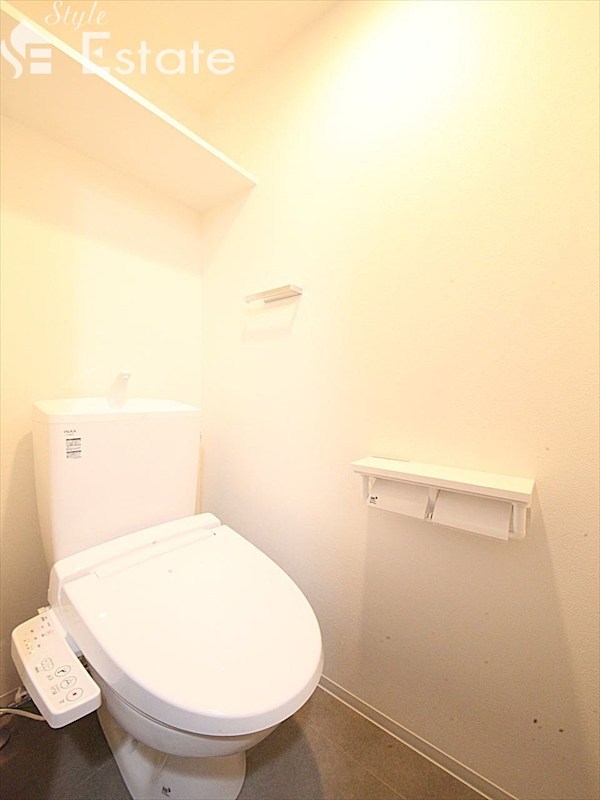 トイレ　トイレ