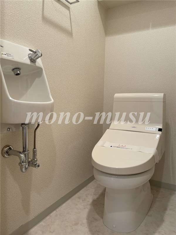 トイレ　同間取り参考写真