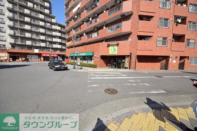 スーパー　いなげや新狭山駅前店（スーパー）まで330m