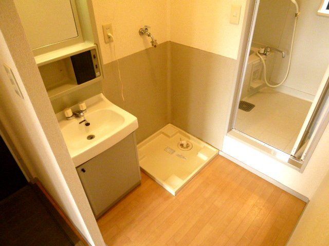 洗面設備　独立洗面台があります。
