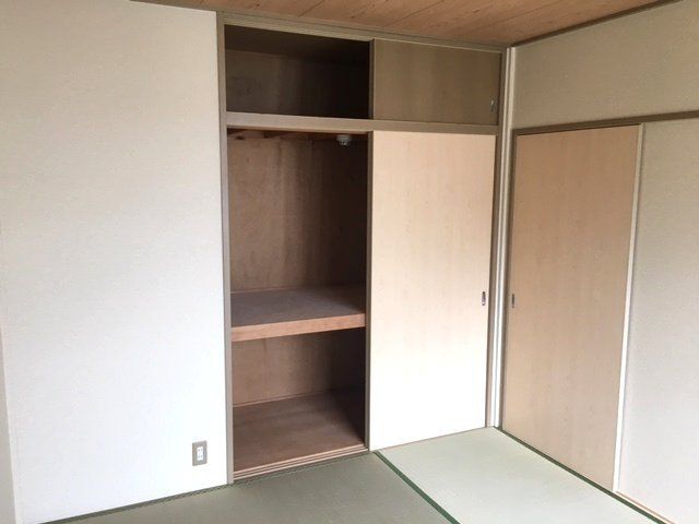 収納　和室に押入があります。