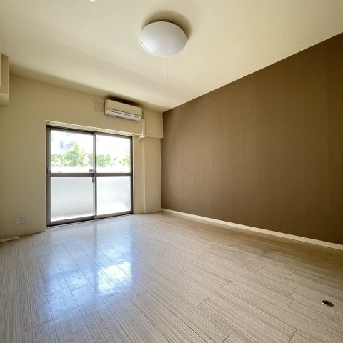 居室・リビング　同仕様タイプです