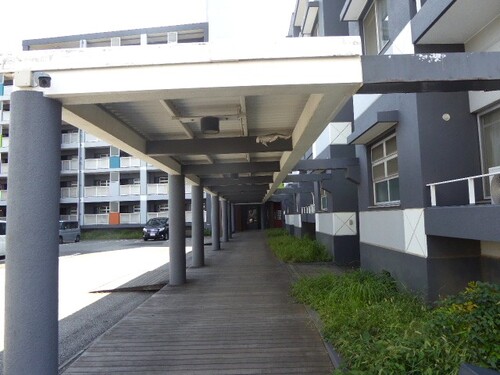 エントランス　エントランスアプローチ※前回募集時2024.9撮影