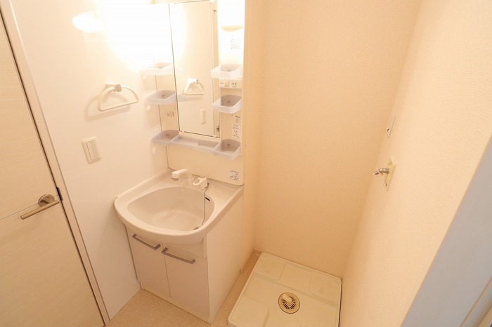 洗面設備　洗髪洗面化粧台・室内洗濯機置場