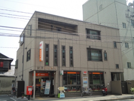 郵便局　吉見園郵便局（郵便局）まで600m