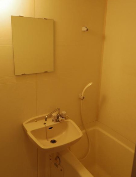 バス・シャワールーム　別部屋の写真を使用しております。