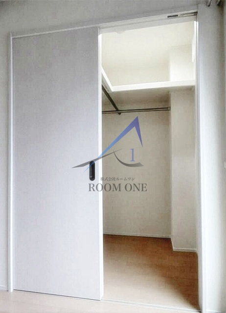 収納　ウォークインクローゼットです。収納です。