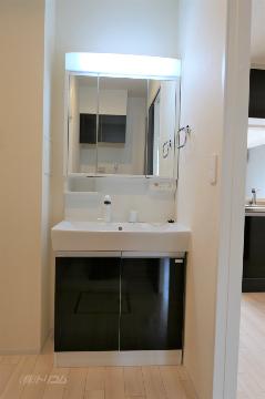 洗面設備　洗髪洗面化粧台