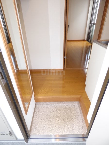 玄関　別室の画像です、ご参考までに