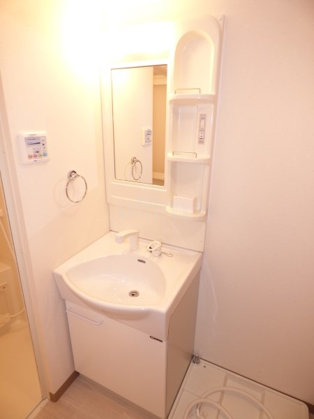 洗面設備　別室の画像です、ご参考までに