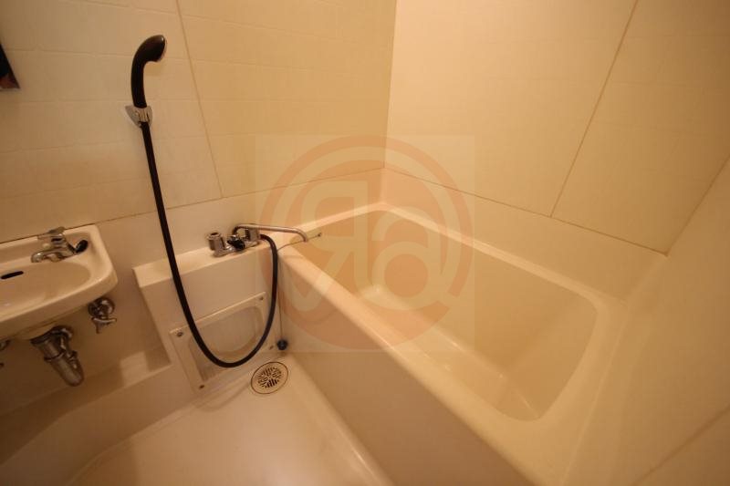 バス・シャワールーム　ゆったり過ごせるお風呂です