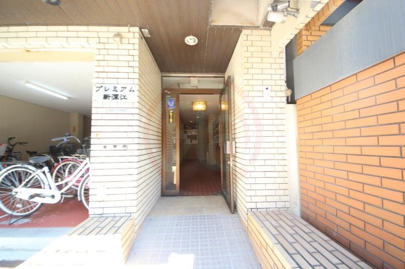 エントランス　建物の内部です