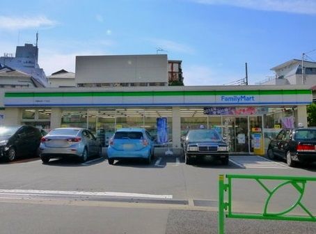 コンビニ　ファミリーマート 中野中央一丁目店（コンビニ）まで415m