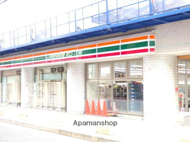 コンビニ　セブンイレブン（コンビニ）まで407m