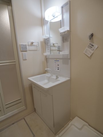 洗面設備　同物件別部屋参考写真