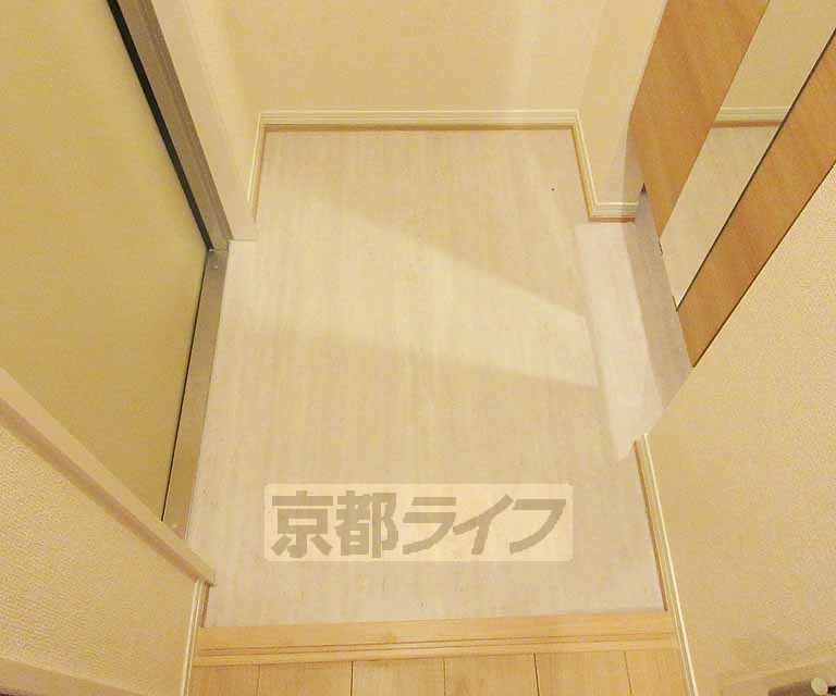 玄関　玄関はこちらです