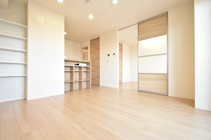 居室・リビング　広々12帖のリビングです♪