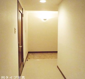 玄関　他部屋参考写真です。