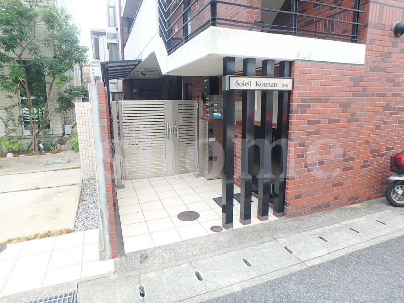 エントランス　建物入口☆