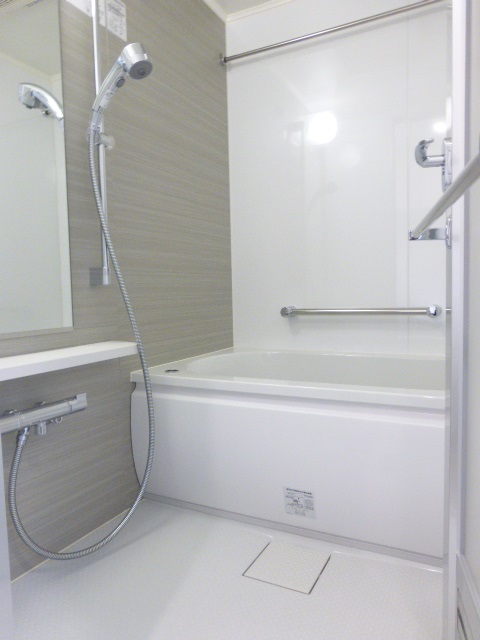 バス・シャワールーム　バスルーム