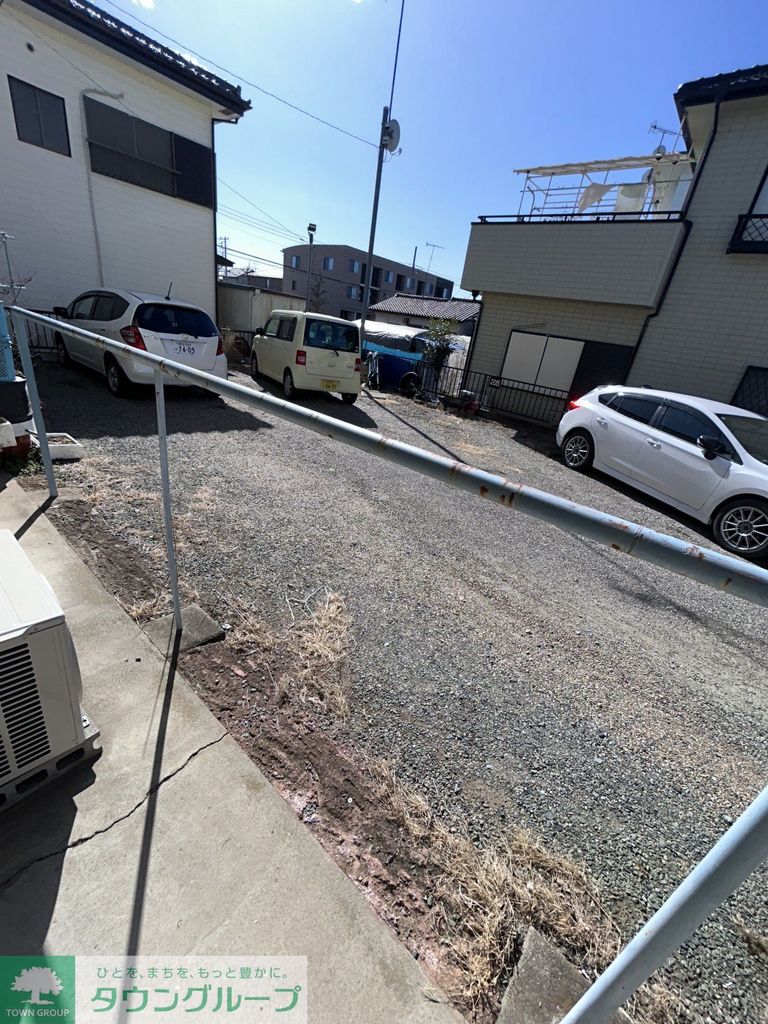 駐車場　駐車場