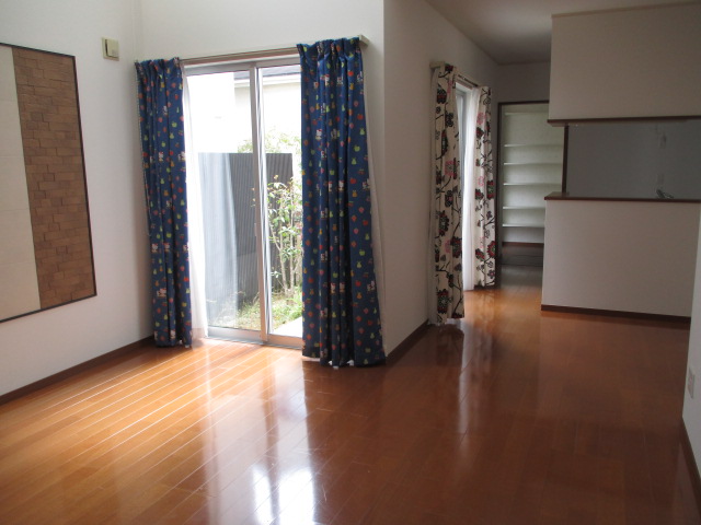 浜松市中央区 2階建 築14年の居間写真