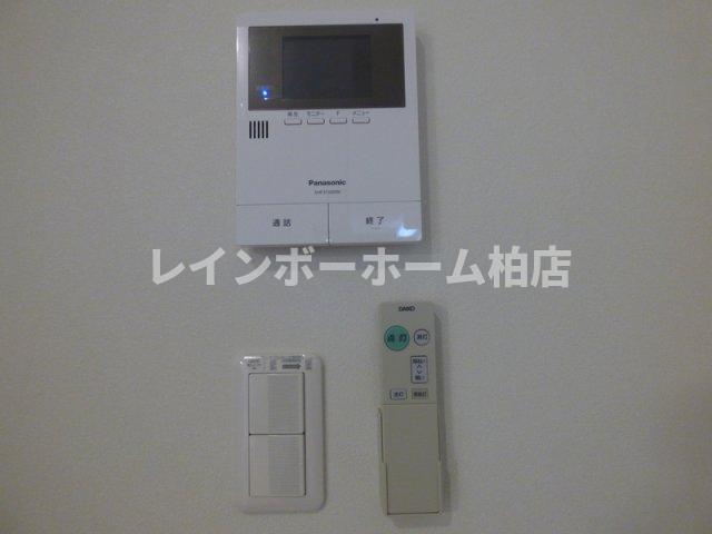 セキュリティ　モニター付きインターホンです