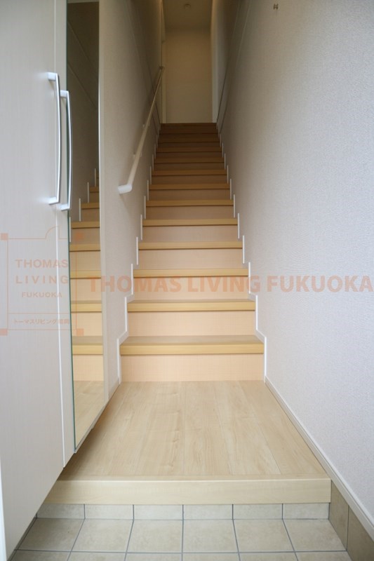 玄関　福岡・佐賀のお部屋探しはトーマスリビングまで。