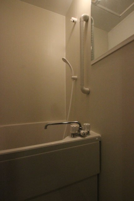 バス・シャワールーム　同物件別号室の写真です。